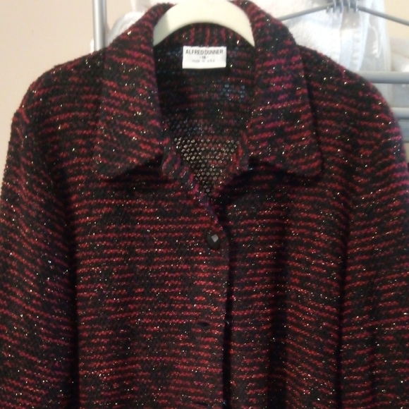 Woman's Jacket - Picture 3 of 3